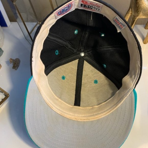 New Haven Ravens signed gates brown - Picture 4 of 5